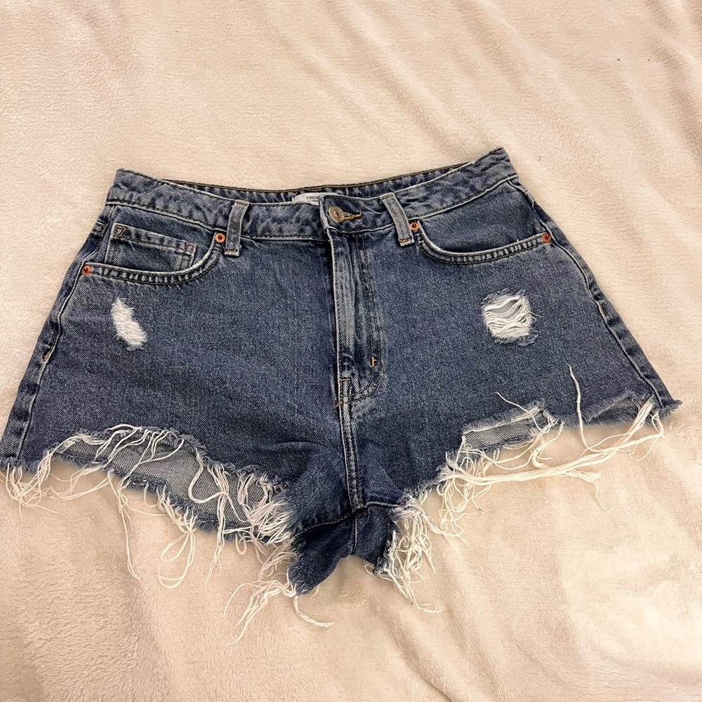 Forever 21 Distressed Denim Women's Shorts